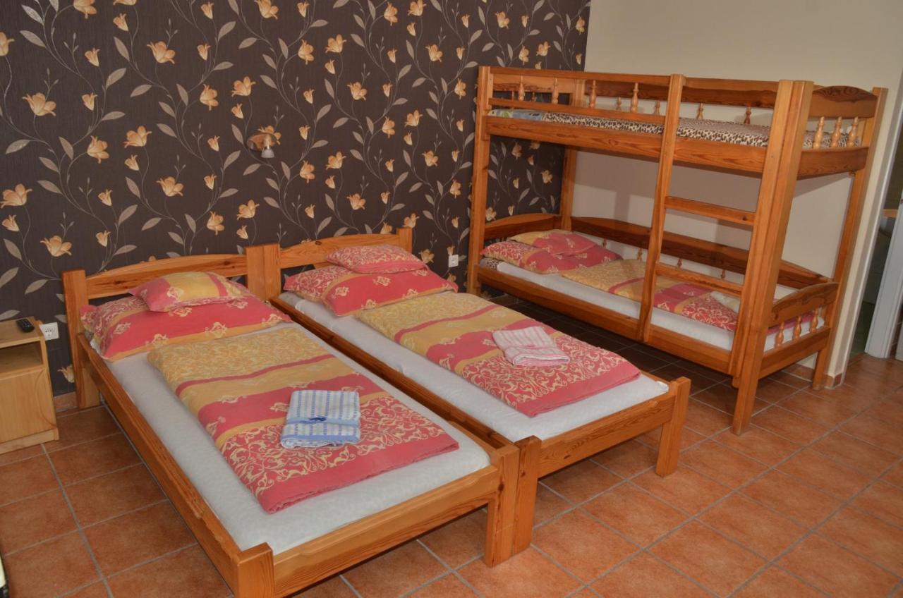 Homokhati Apartman Morahalom Ngoại thất bức ảnh