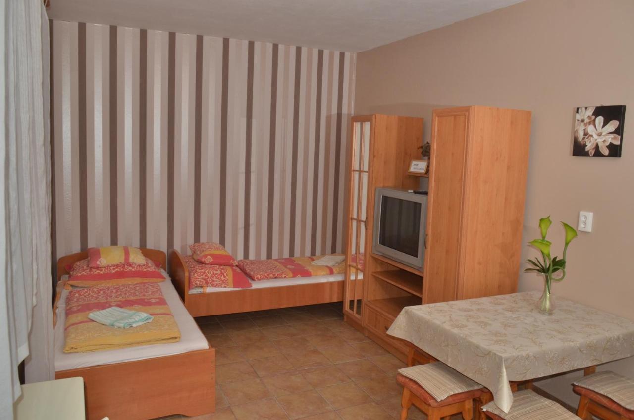 Homokhati Apartman Morahalom Ngoại thất bức ảnh