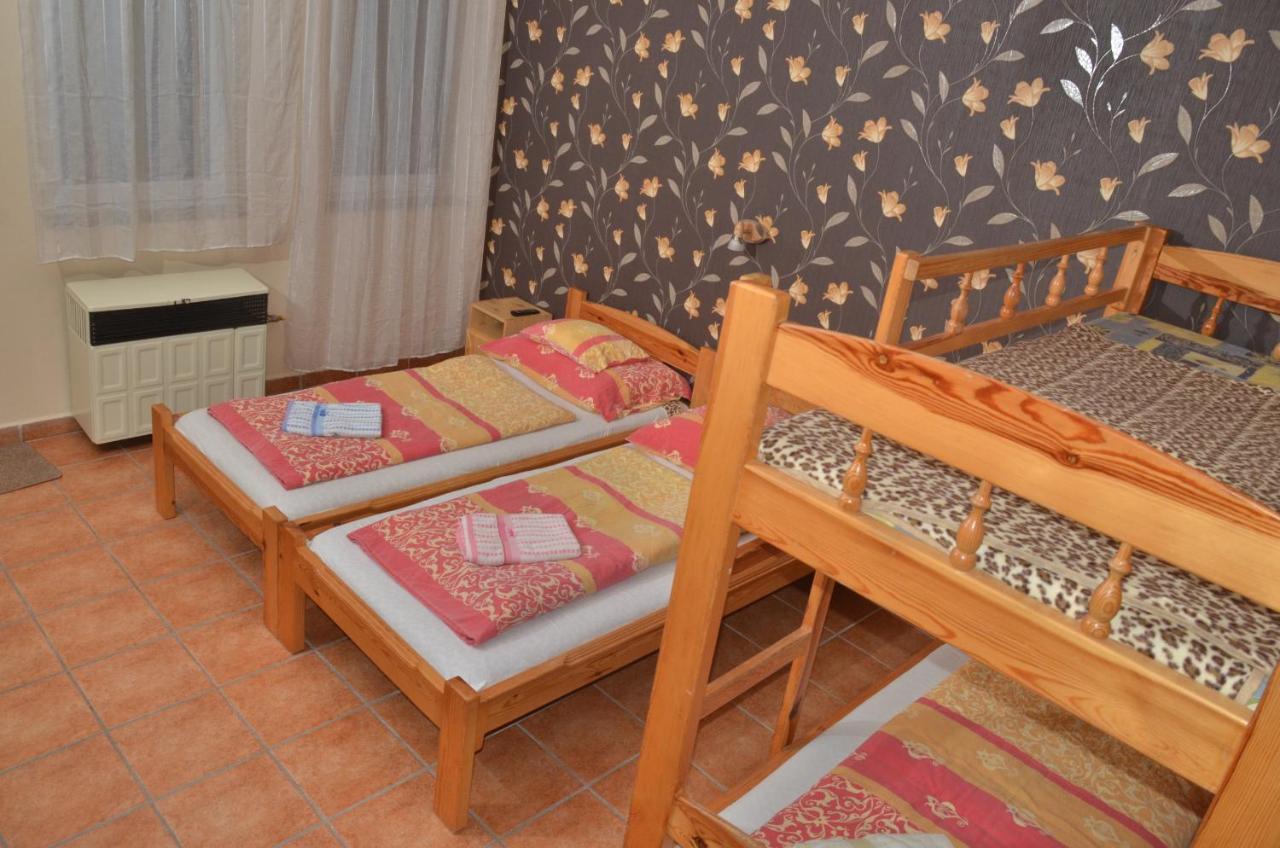 Homokhati Apartman Morahalom Ngoại thất bức ảnh