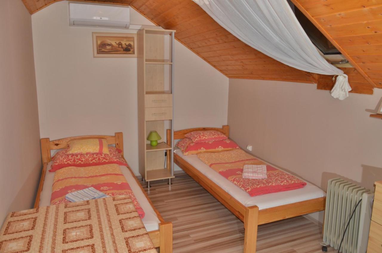 Homokhati Apartman Morahalom Ngoại thất bức ảnh